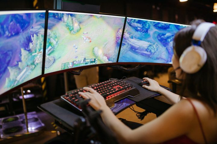 Play League of Legends on any Linux Distro (2023)