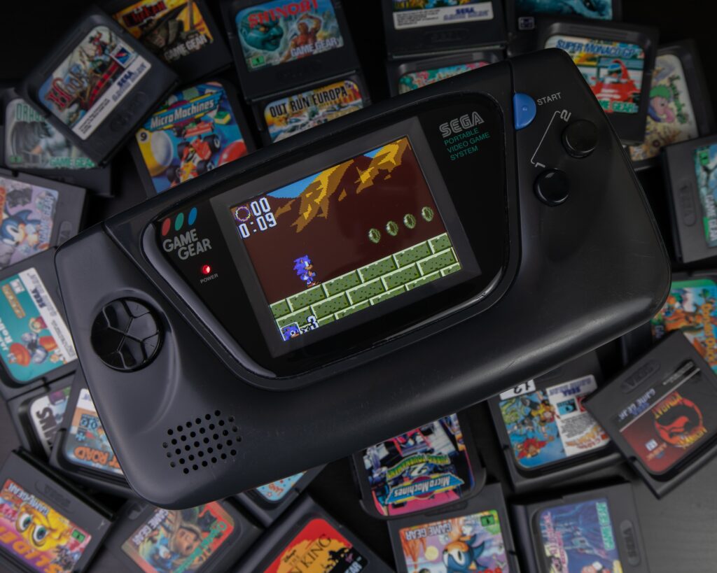 Emulaion of Sega GameGear is relatively easy